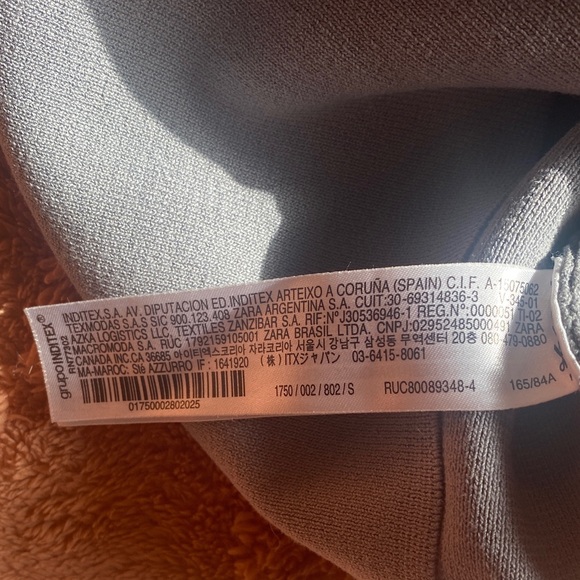 Zara Gray Fitted Cropped Tank - Picture 3 of 5